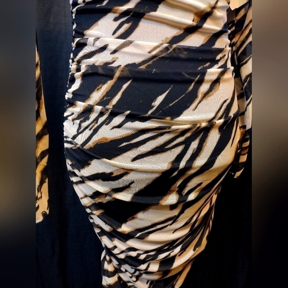 BLACK & Tan Zebra Stripe Scrunch Dress - Picture 2 of 6